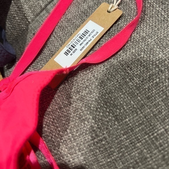 Skims Micro Thong - Picture 2 of 14